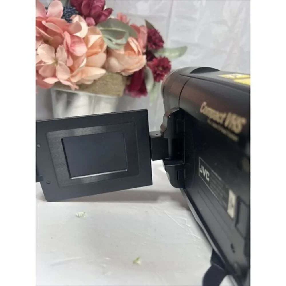 JVC GR-AXM210U Camcorder Not‎ Tested Parts Only